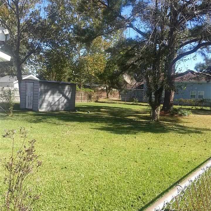 2nd image of 538 Myrtle St