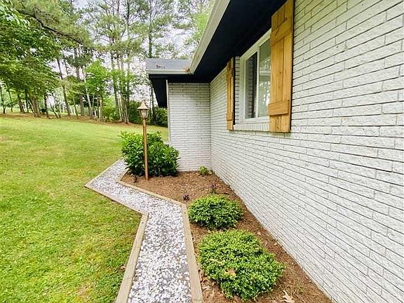 5th image of 710 Skyhaven Dr