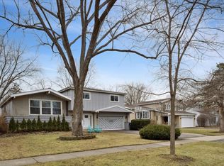 1908 McCraren Rd, Highland Park, IL 60035