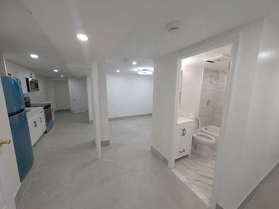 144 Grant Ave #1A