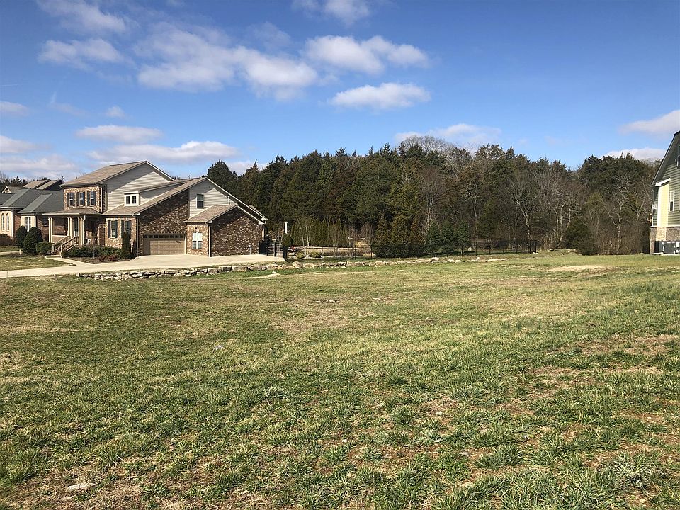 2nd image of 1001 Cooper Ct