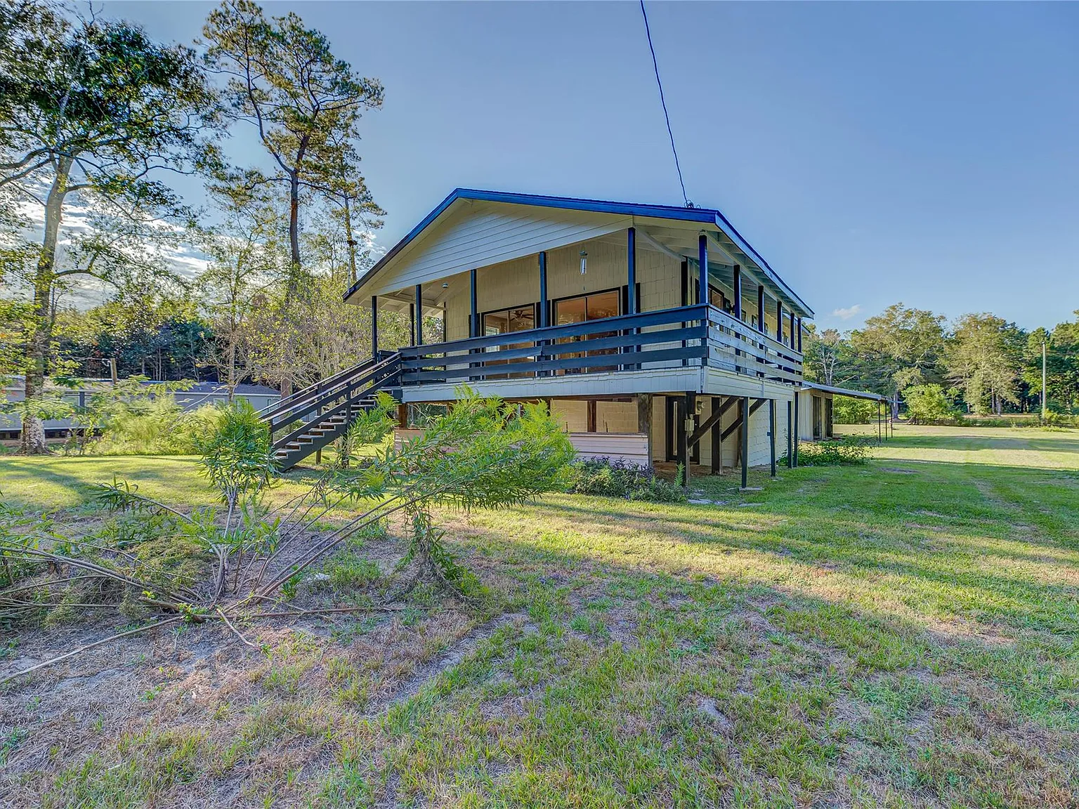 4 bed, 2.0 bath, 1440 sqft, $1,695 — Photo 1