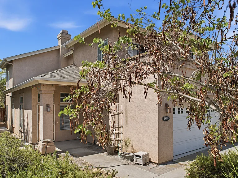 4659 Crawford Ct — Photo 2