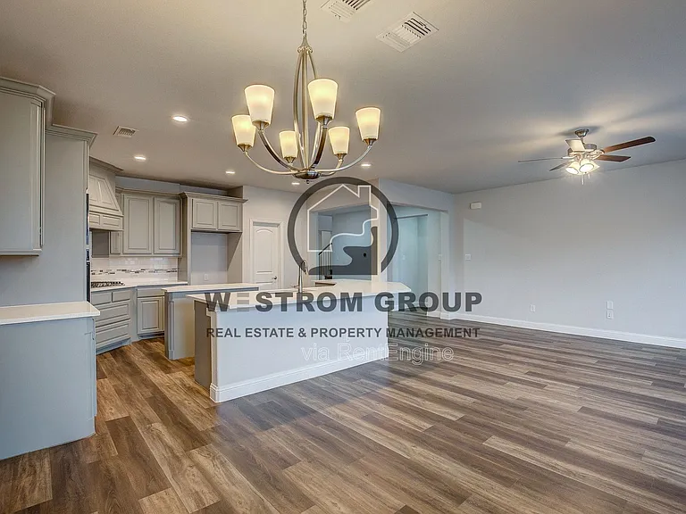 10320 Linger Ln — Photo 16