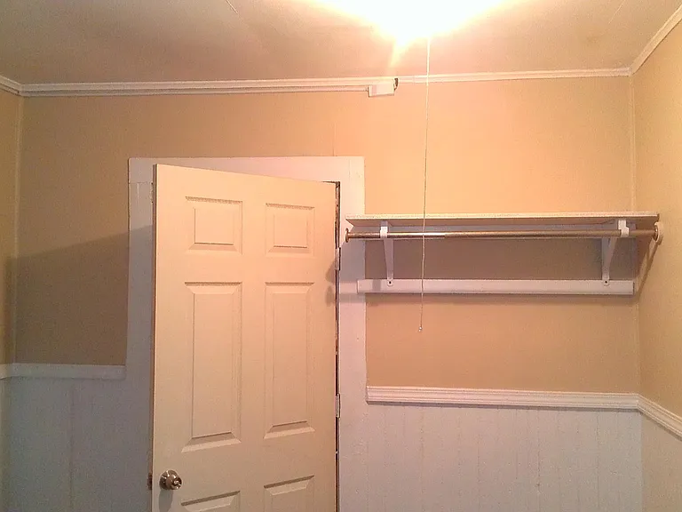 224 Johnson St #R — Photo 10