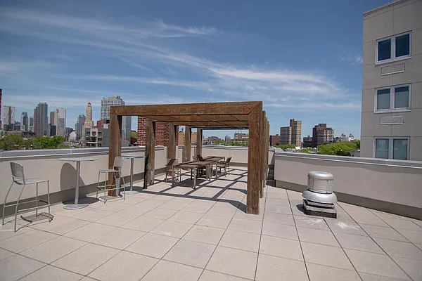 Sold by Compass | media 10