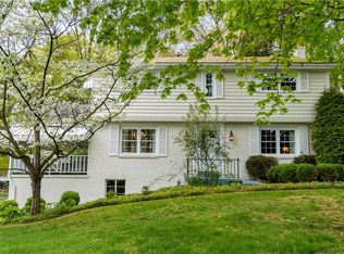 212 Hillock Ln, Pittsburgh, PA