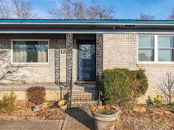 3rd image of 1228 Alma North St