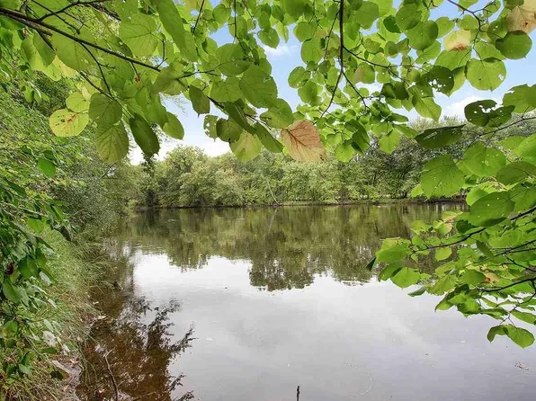 4106 Airport Rd, Oconto, WI 54153