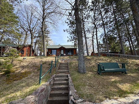 3rd image of 8883 Paradise Beach Rd