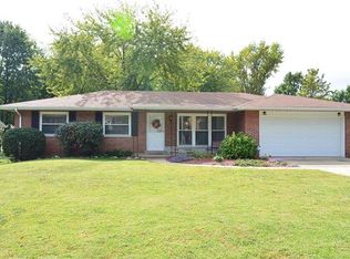 2060 Jenner Ln, Saint Louis, MO 63138