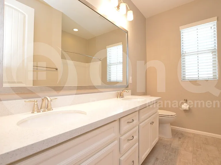 2477 W Market Pl #34 — Photo 20