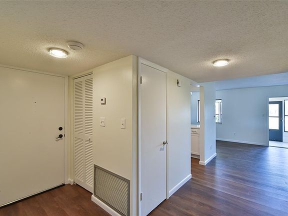 5th image of 650 Midway Dr #A
