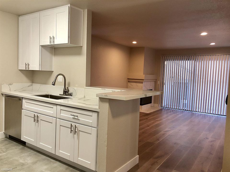 1st image of 4535 52nd St #1