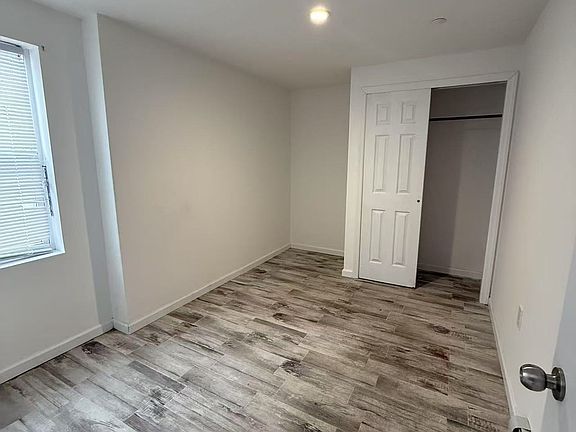 4th image of 2431 Beach Channel Dr #1