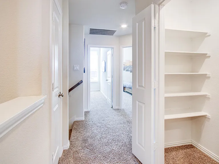 1646 Ryon Falls Dr — Photo 37