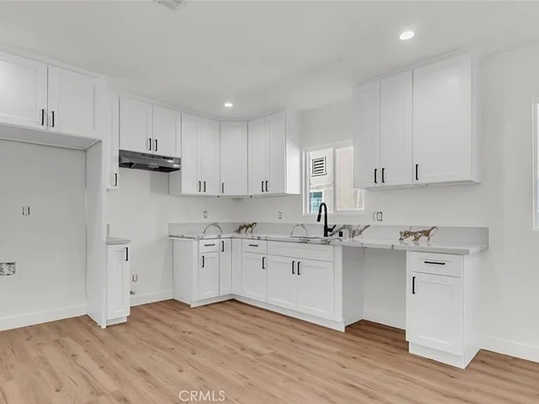 3918 W 28th St — Photo 4