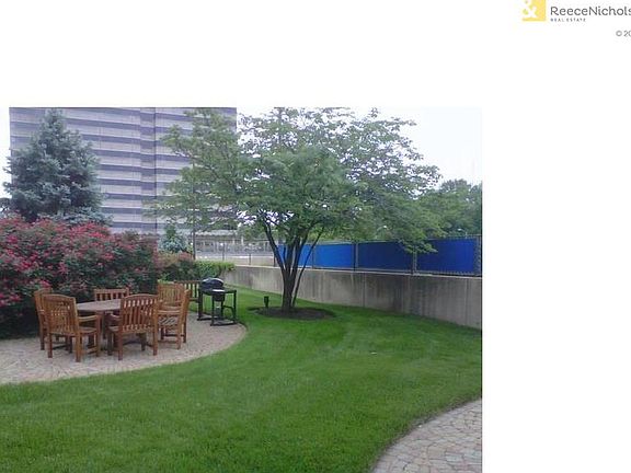 4th image of 2525 Main St APT 316