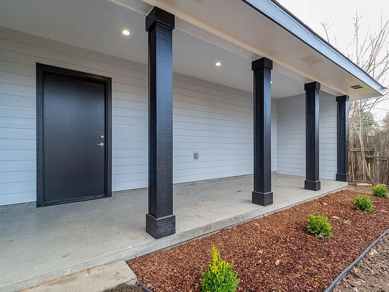1830 Echo Pl — Photo 25