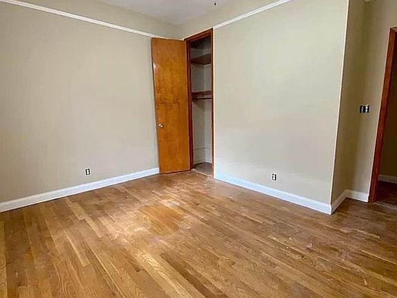 4th image of 33-78 11th St #3M