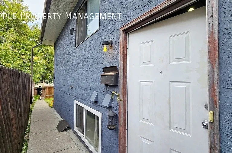 1515 36th St SE #A — Photo 22