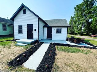 18 Johnson St, Zanesville, OH 43701