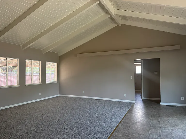 560 W Emerson Ave — Photo 15