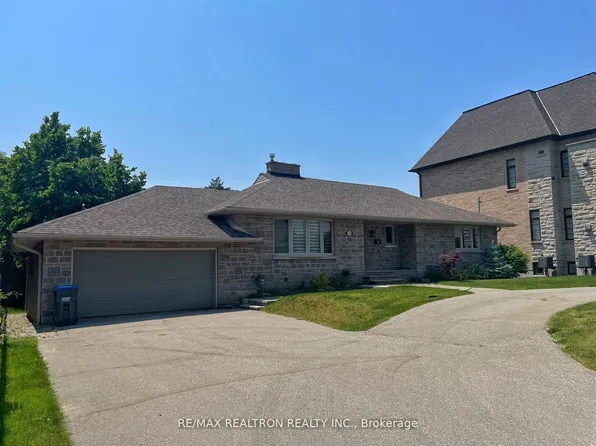 2476 Camilla Rd, Mississauga, ON L5A 2K5