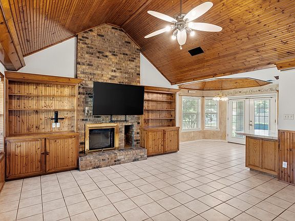 3rd image of 410 Etheridge Rd