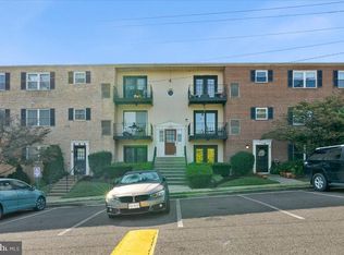 436 N Armistead St APT 104, Alexandria, VA 22312