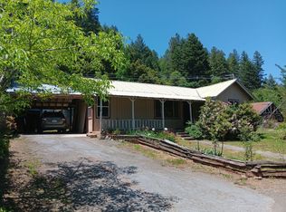 409 Live Oak Dr, Happy Camp, CA 96039