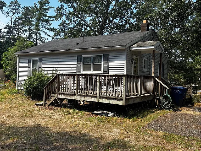24 Wilson Rd — Photo 2