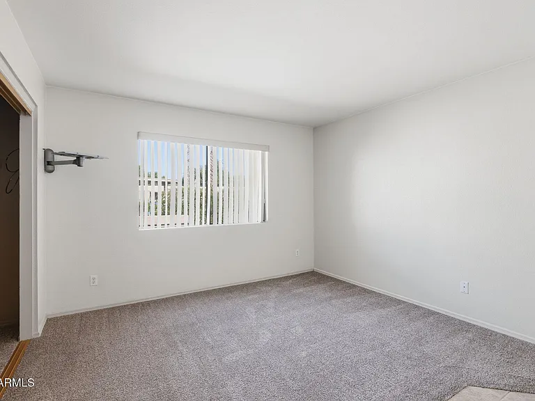 18624 N 93rd Ave — Photo 14