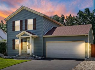 377 E Camden Ln, Round Lake Beach, IL 60073