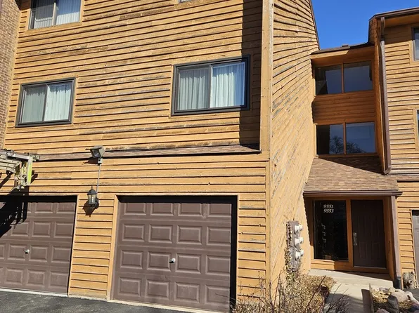 9551 Arrowhead Dr #2F, Hickory Hills, IL 60457