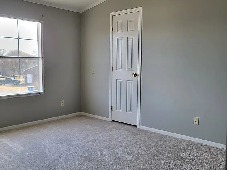 1050 Isenhour Ct — Photo 12