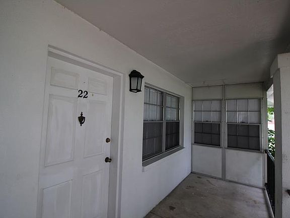 2nd image of 2566 Harn Blvd APT 22