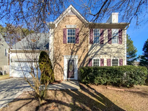 305 Montvale Ct, Apex, NC 27502