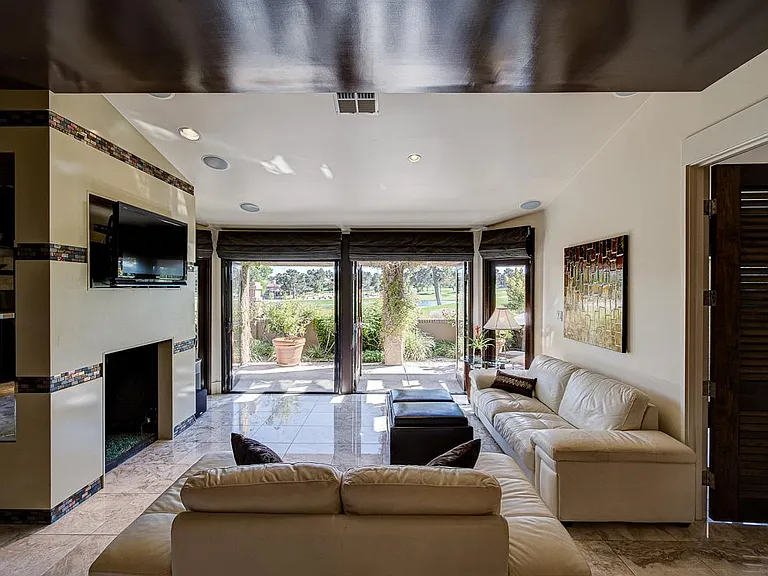 7277 Mission Hills Dr — Photo 17