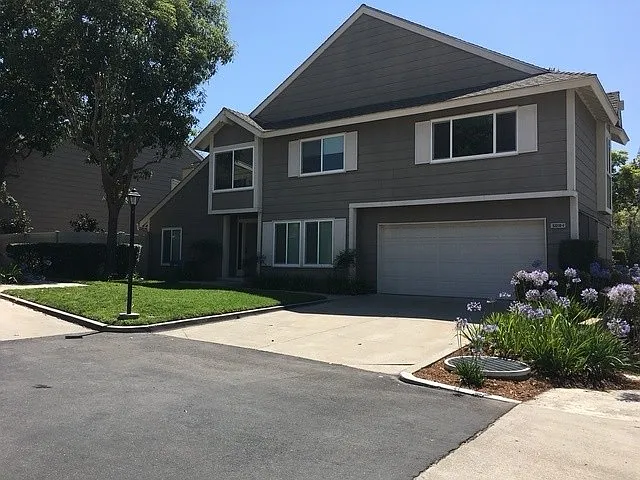 Lives like a single family home only neighbor is on backside of condo