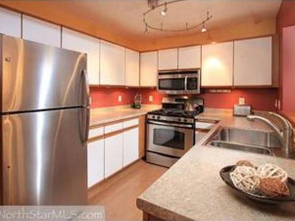 4th image of 1670 Rosehill Cir
