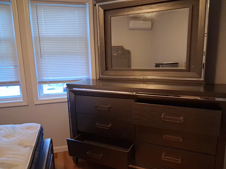 5523 Avenue M — Photo 2
