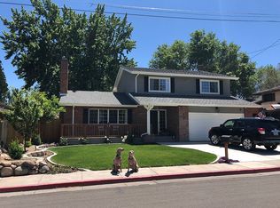 670 Hillcrest Dr, Reno, NV 89509