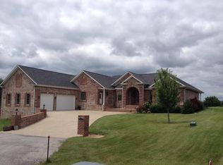 1368 Meadow View Ln, Metropolis, IL 62960