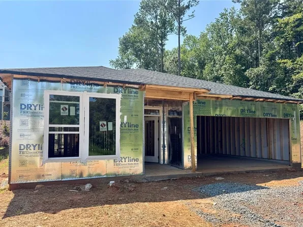 47 Parkdale Ct, Dallas, GA 30157