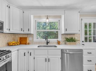 40 Ruby Rd, Springfield, MA 01108