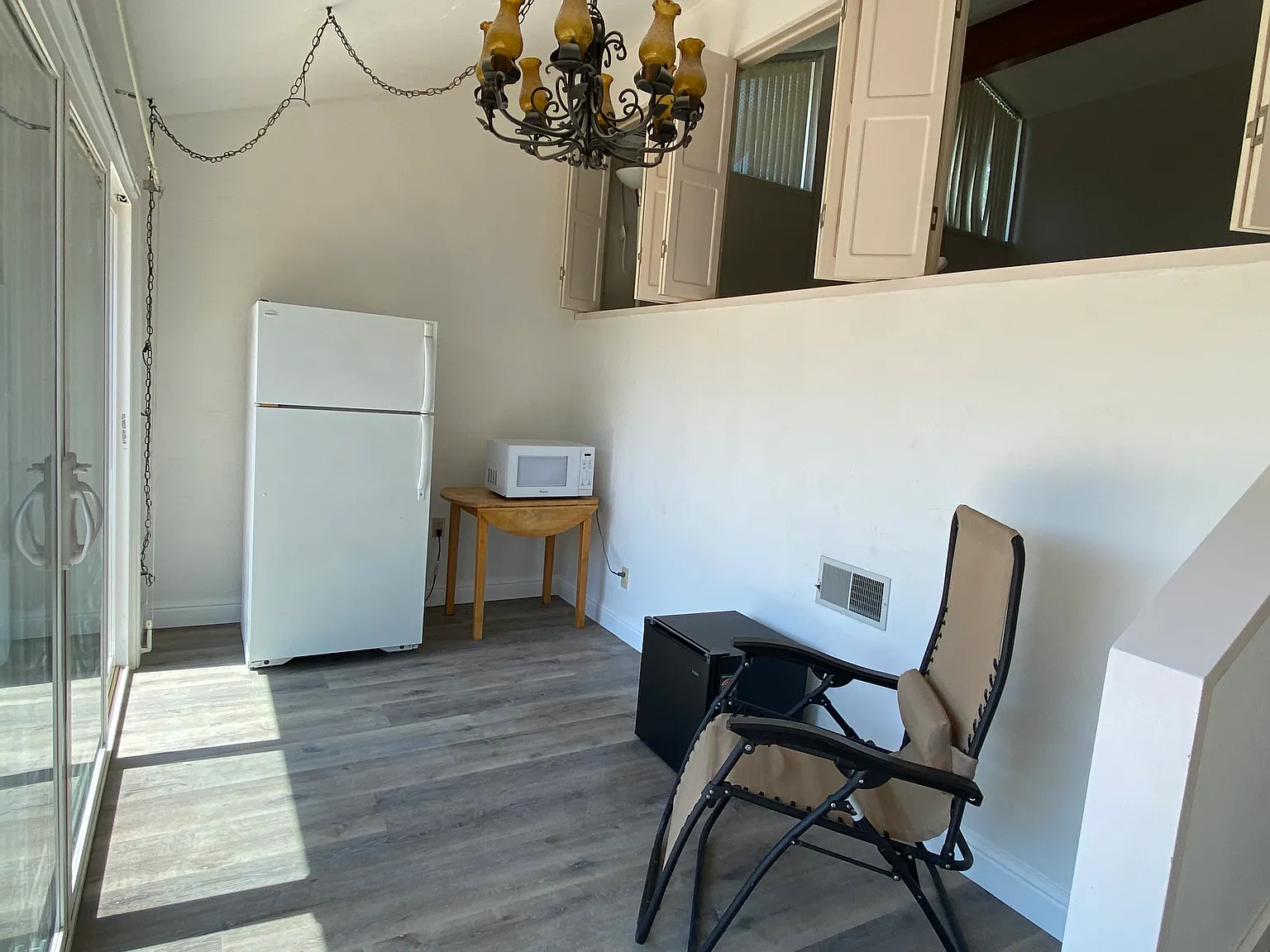 1 bed, 800 sqft, $2,300 — Photo 2
