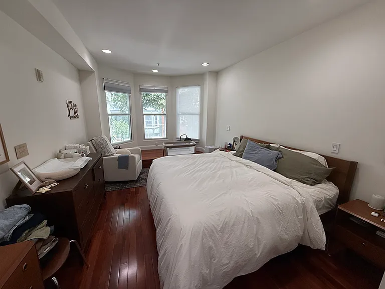 425 14th St #2 — Photo 9