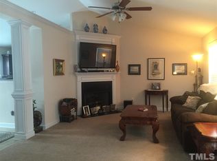 386 Hunter Ln, Zebulon, NC 27597