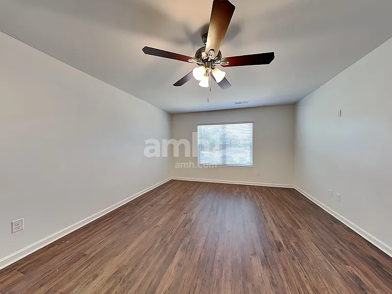 76 Springer Pkwy — Photo 7